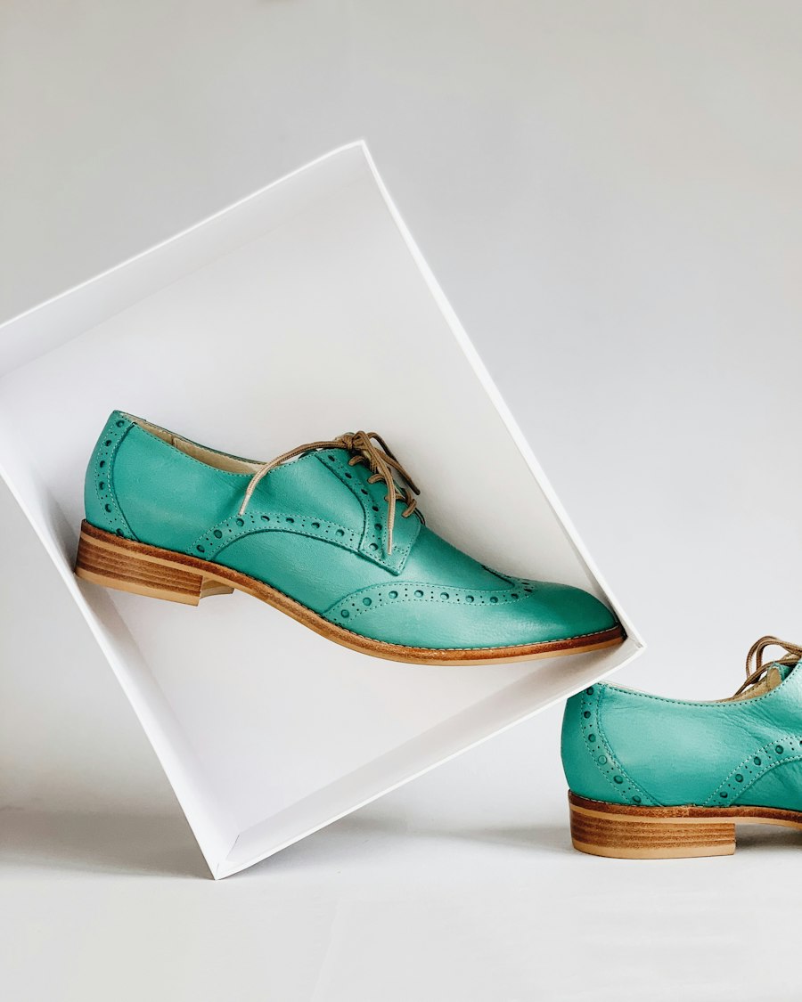 Wingtip loafers